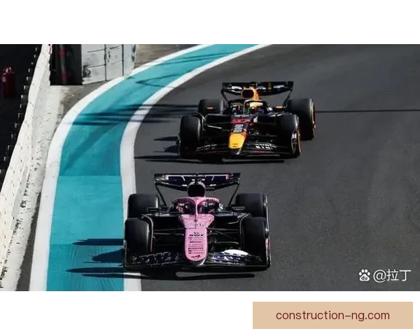 F1赛季最新动态解析车队策略与顶尖车手精彩表现
