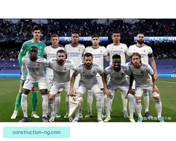 欧冠赛场风云再起豪门争冠谁能笑到最后